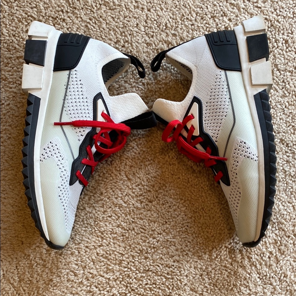 Steve Madden Athletic Shoes with Red Laces - Picture 3 of 6